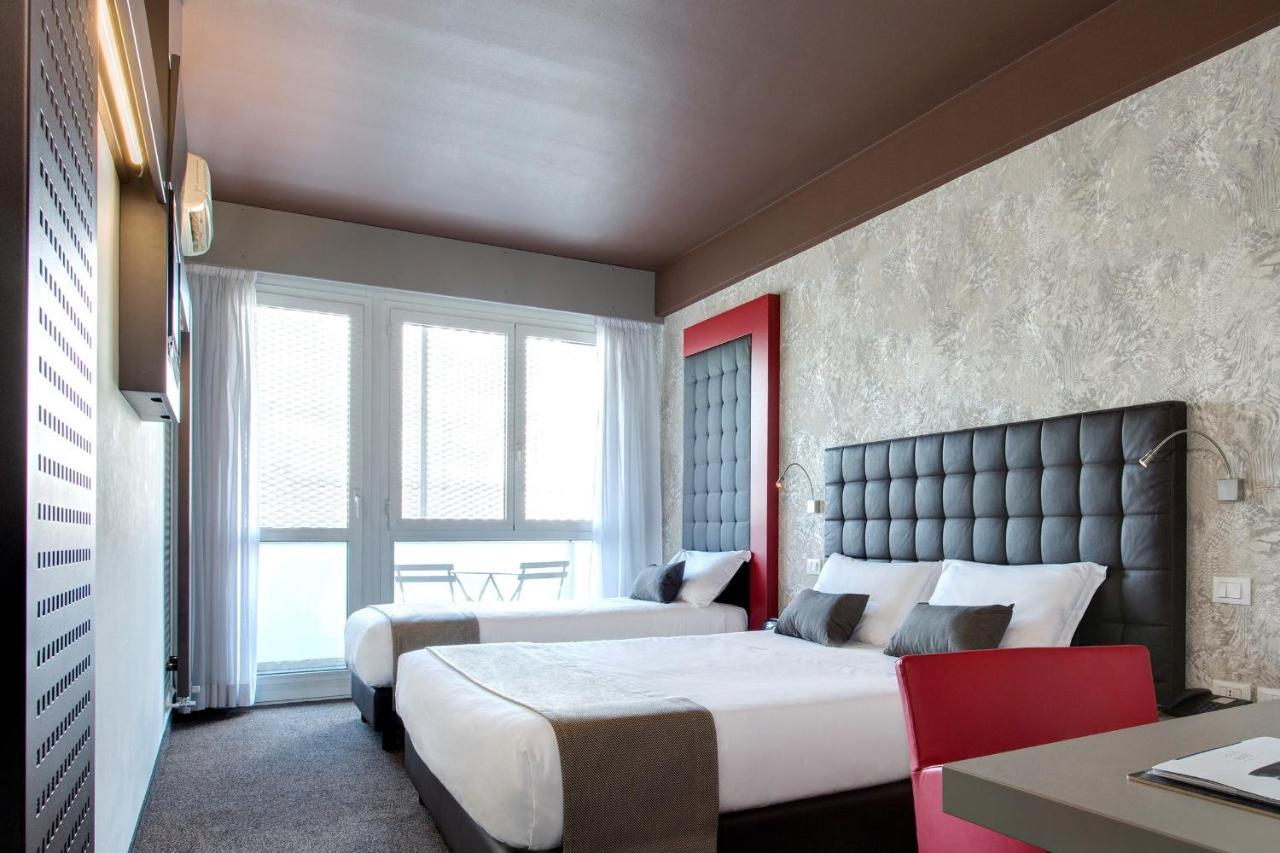 Western Continental 4*