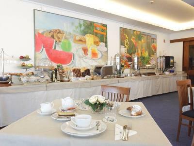 Hotel Western Continental 4*